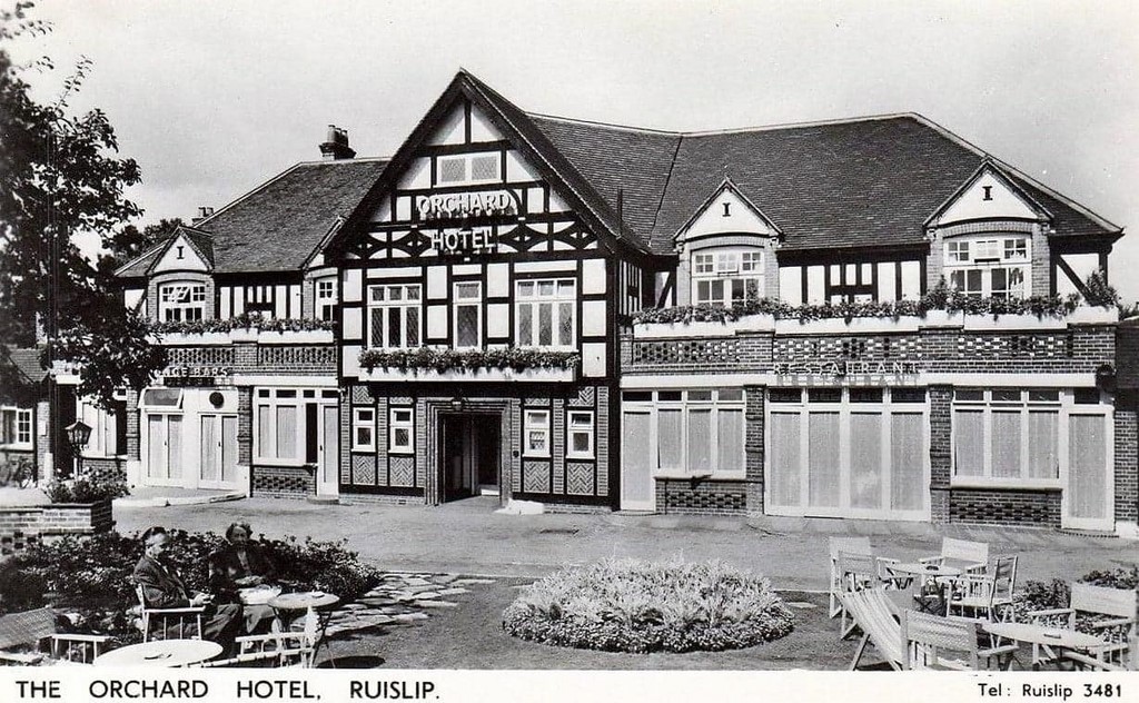 Postcard Of The Orchard Ruislip 5