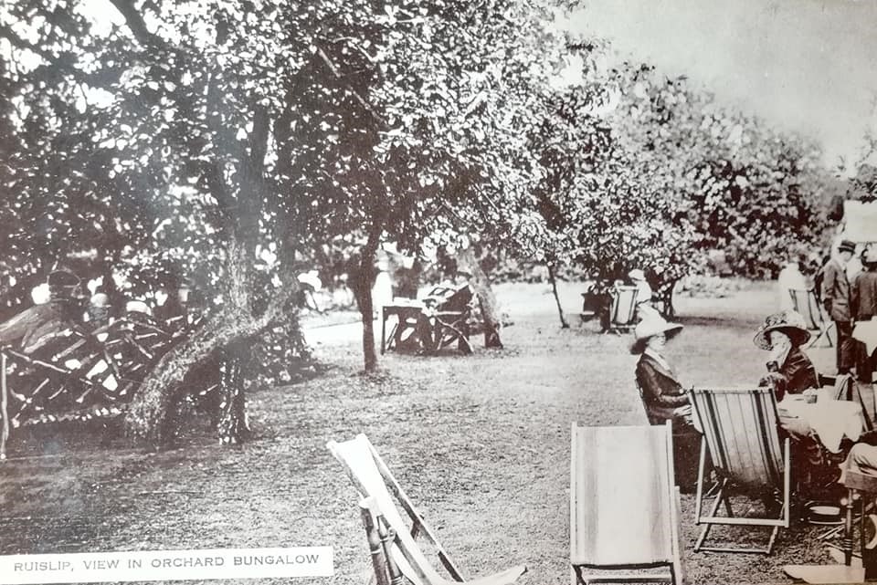 The Orchard Bungalow Ruislip 4