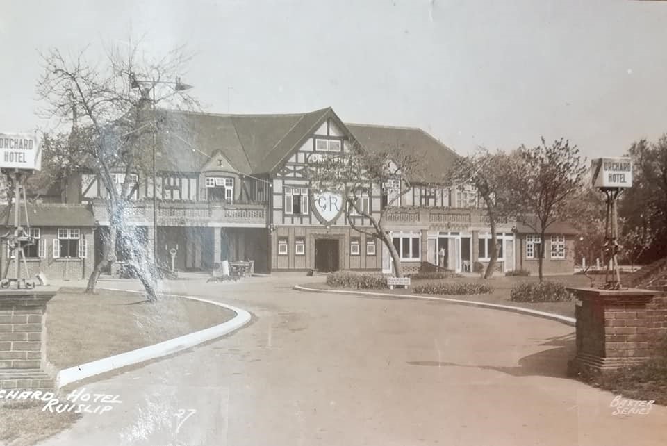 Postcard Of The Orchard Ruislip 3