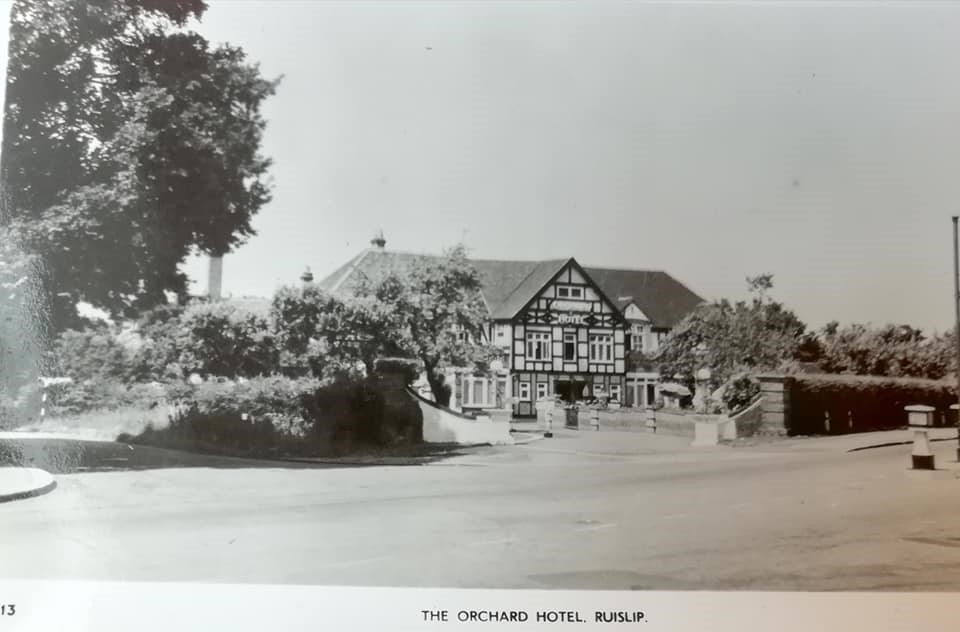 Postcard Of The Orchard Ruislip 4