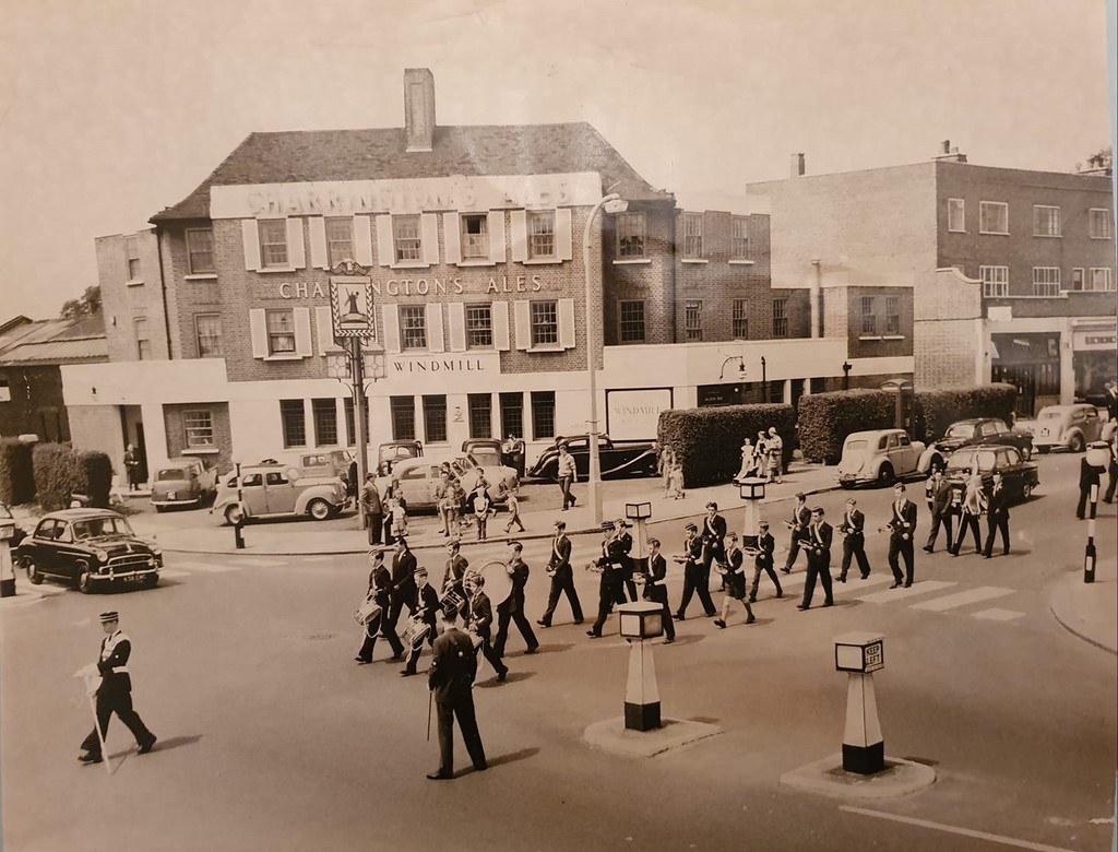The Windmill In Ruislip Manor 7