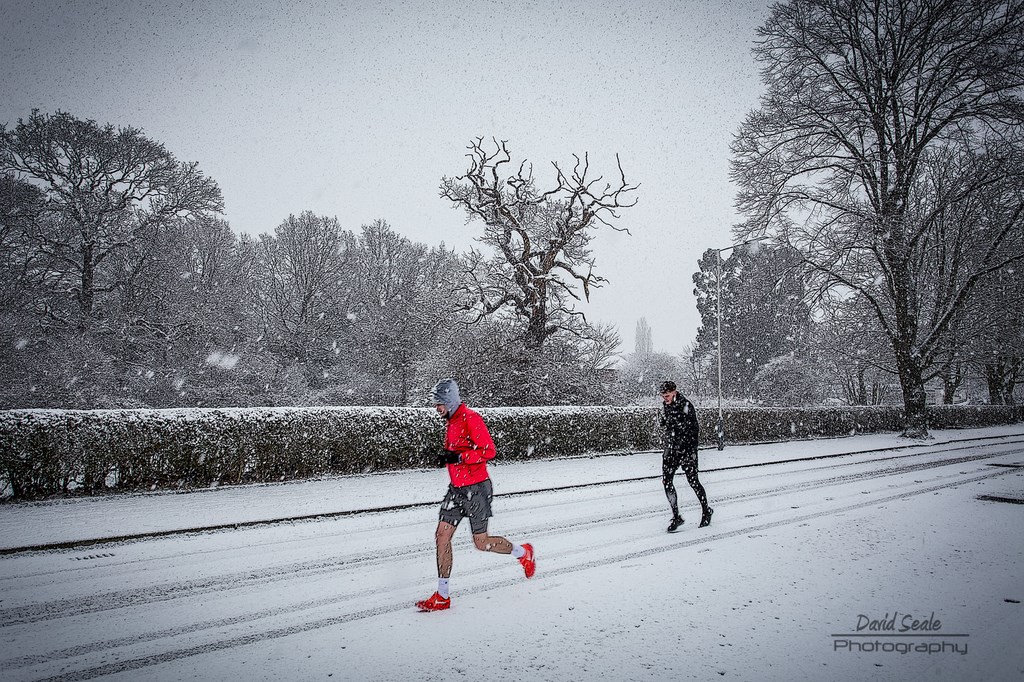 Runners In The Ruislip Snow