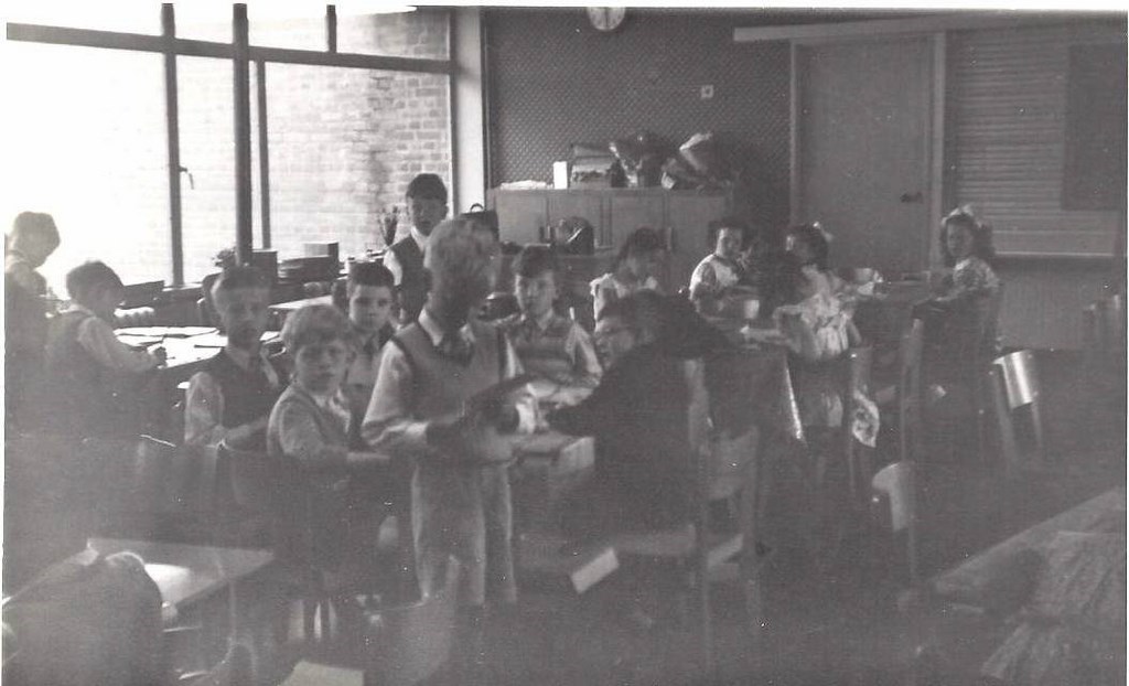 Ruislip Gardens School Classroom 1950 5