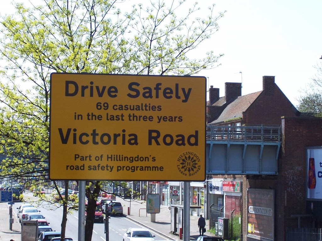 Victoria Road Ruislip Manor 22