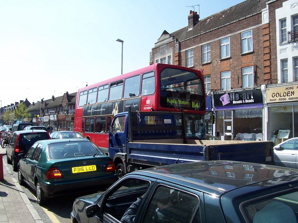 Victoria Road Ruislip Manor 25