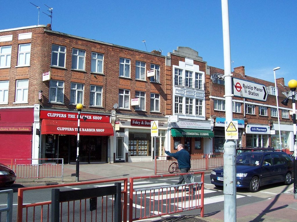Victoria Road Ruislip Manor 3