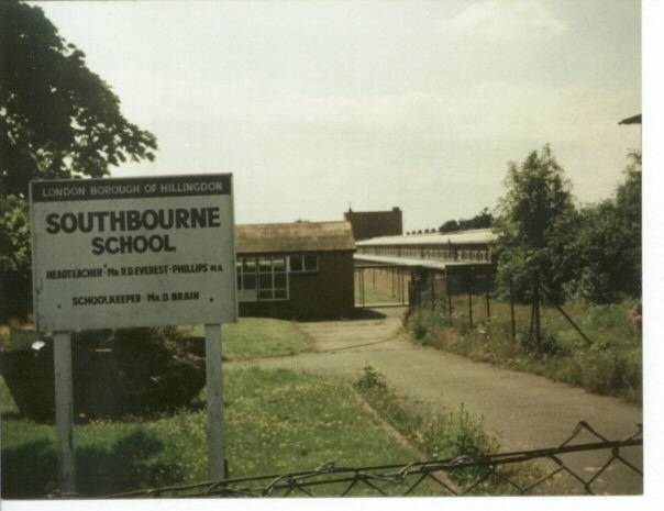 Southbourne School Entrance
