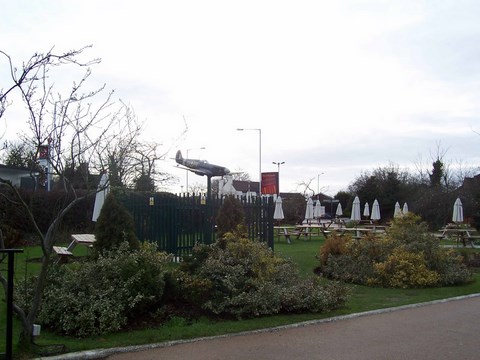 Orchard Hotel War Memorial 8