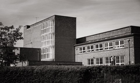 Ruislip Gardens School outside