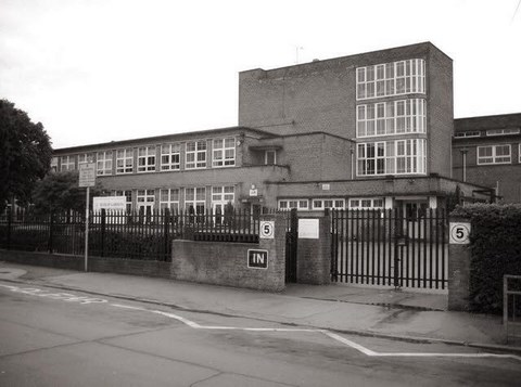 Ruislip Gardens School from the road