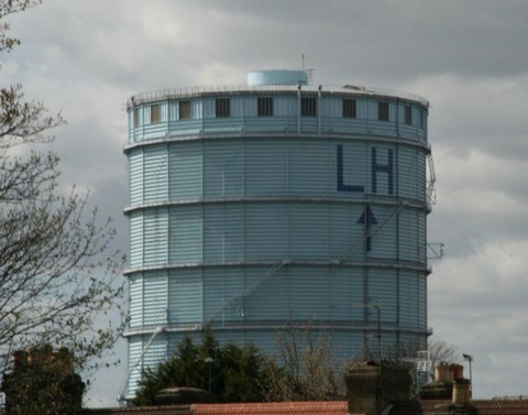 LH