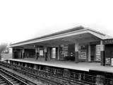 Ruislip Manor Station 11
