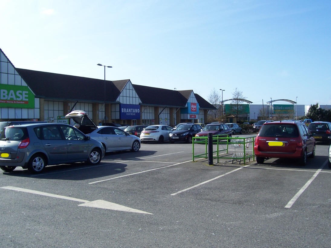 Victoria Road Retail Park South Ruislip 26